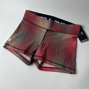 Under Armour Women's HeatGear Mid-Rise Printed Shorty